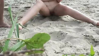 My 18yo bimbos makes a stranger cum on a naked