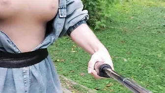 Bottomless Pit porn video – Lover Walking Bottomless