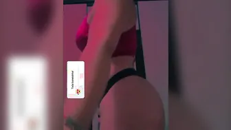 RUIVA NO SEU INSTAGRAM SIGA ELA PARA VER ELA TODOS OS DIAS SE EXIBINDO