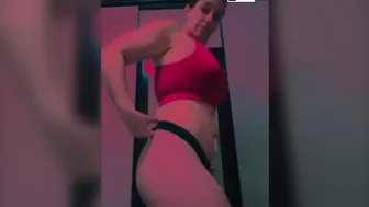 RUIVA NO SEU INSTAGRAM SIGA ELA PARA VER ELA TODOS OS DIAS SE EXIBINDO