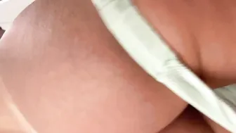 Spinner porn video – Nympho Bimbo Finger Fucks herself inside a Target Changing Room