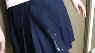 イマドキjkスタイルでフェラ・手コキ Bukkake onto Student Uniform【裏垢女子／絶滅黒髪系】