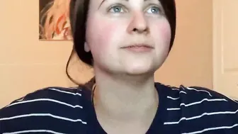 adorable women learns to shake booty