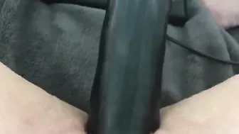 Letting Machine Rubs my Swollen Clitoris and Banged my Snatch until Orgasm