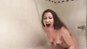 Dani Daniels . c o m - Shower Fun