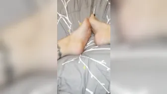 Thick Thighs Goddess Legs Wrinkled Soles  Beautiful Foot