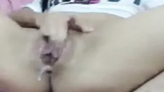 Eighteen indian College women Make Finger Fucked Movie For Bf