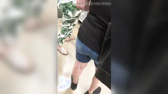 Hispanic fat booty making me nut inside Walmart pt one