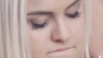Daphne Klyde  Joleyn Burst - Dyke Cunt Licking