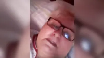 BBW GRANDMOTHER bisessuale si masturba per me