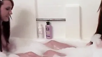 Crazy Bombshell twins masturbate into the hot tub