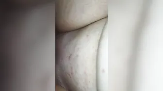 Napunio vlaznu picku svoje zene Filled his ex-wifes leaking vagina