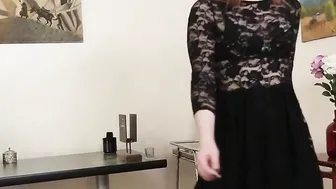 Buts porn video – She prefers penis but