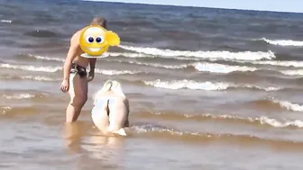 With a Secretary at the Sea