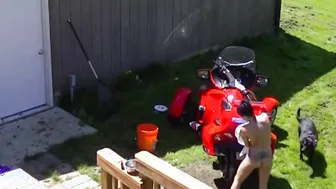 Nude Webcammer its Cleo Butt Fucks herself inside the back Patio