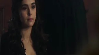Zoey Deutch hot panties scenes