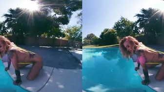 VRALLURE Sunny Pool Day