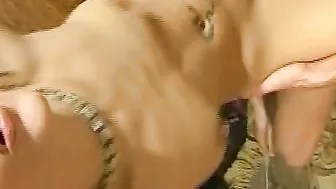 tief inside den arsch tattoo schlampe schreit wie eine irre