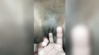Fingers my Lover for 10 Mins (Part one)