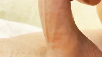 Jizzes deep inside the throat Made him cum inside three minutes