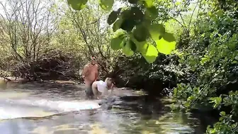 LOVERS GETTING CAUGHT WHILE HE FUCKS HER INSIDE THE BUTT PUBLIC 1of2