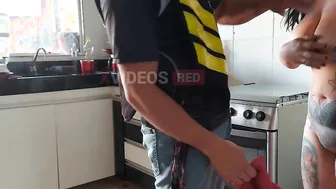 GAS DELIVERYER IS TAKEN BY THE MARRIED CLIENT AND THE CAMERA FLAGS