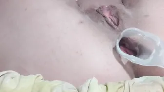 Riding Vibrator Twat with Speculum inside Booty