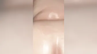 Huge Ass Oily back Hits
