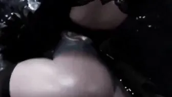 【MMD R-teenie SEX DANCE】HOT SEX INSIDE THE RAIN GIGANTIC BAE ASS 激しいセックス [MMD]