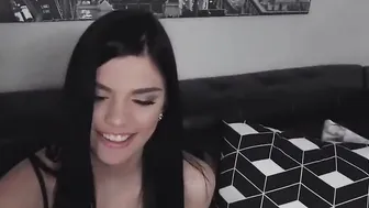 Bae Daughter Learns to Suck Penis From Her Dad