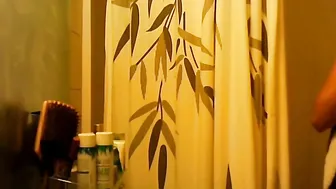 Fiancee Shower Time