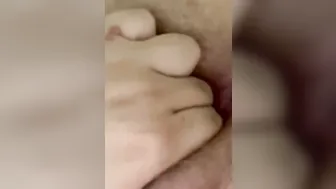milf makes herself Squirt