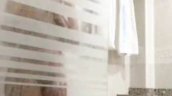 aaaahhh Sii Kate Si Fa Una Doccia e Si Masturba - Amatoriale