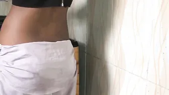 Restaurant porn video – While Working at the Restaurant Kitchen Cook Undress to Serve you
