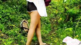 EXCLUSIVE - Goddess Dark Hair Old Lets View Her Upskirt - Milf Doesnt