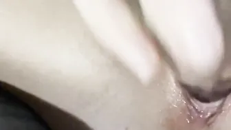 Dicker Sex Toy zur guten Nacht