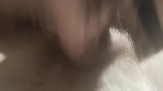 Fingers his Booty and Blowing his Dick to make him Explode