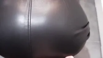 Stuck inside the washing machine juicy twat nailed and saved