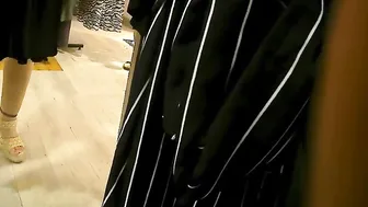 oriental no Panty at the Mall