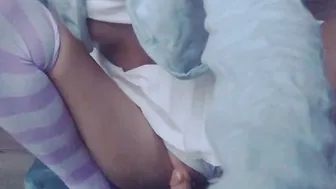 CHEERLEADER SQUIRTING EXTREMELY CREAMY CUNT