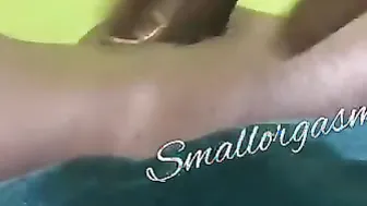 Elle a Demandé De me Faire un Délicieux Strokes Des Testicules et De La Bite_hanjob_pornohub