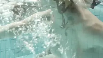 Loris and Okunewa Swimming Lesbians Underwater