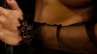 Pretty bimbos Drinks Wine and Squirts
