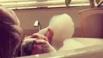None Naked Bath Tub for Daddy