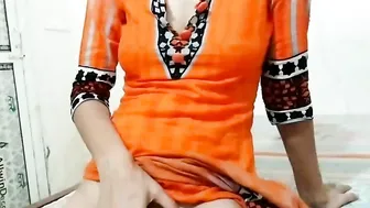 Malkin ne aapne nokar se gaand marwai HD movie inside
