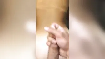 مراهقة مصرية مع صاحبها في الساحل الشمالي