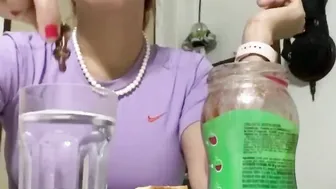 The Giantess Samira Plays the Luck of her Tinys with a Dice (Trailer Vore Footcrush)