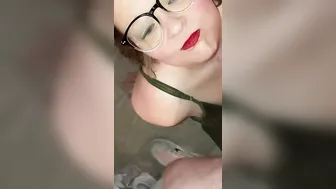 Fill me up with your Champagne Piss satisfy