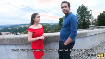 HUNT4K. Die 20-jährige Bae gibt einem Fremden eine saftige Muschi