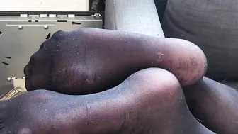 My fiance and her african Nylon annysfeetpleas